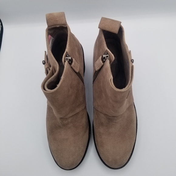 EILEEN FISHER Tinker Wedge Boot - Picture 6 of 10